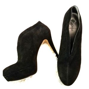 Cute black Nine West Booties